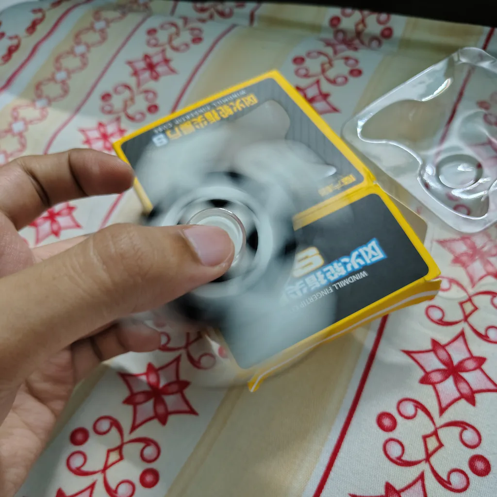 Protya's Qiyi Fidget Windmill Cube S - Stickerless